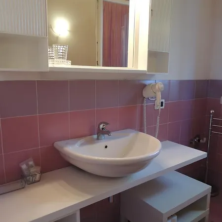 Rosa Apartment Moniga del Garda
